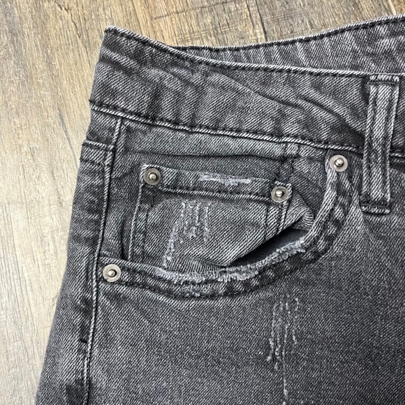 Wild Fable Distressed Black Jeans Pants Denim ((size 2)) - Picture 5 of 9